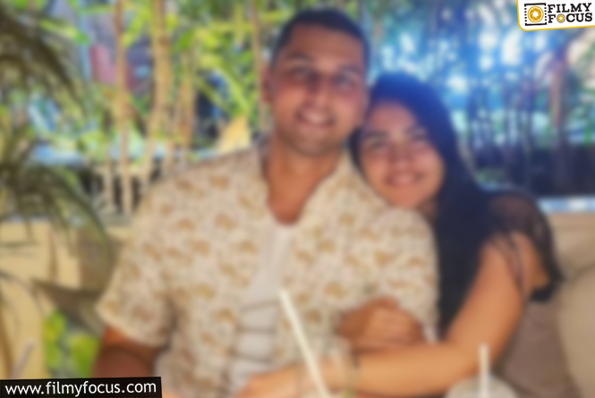 Rukmini Vasanth : రుక్మిణి వసంత్ సింగిల్ కాదా..? ఆల్రెడీ రిలేషన్ లో ఉందా..?