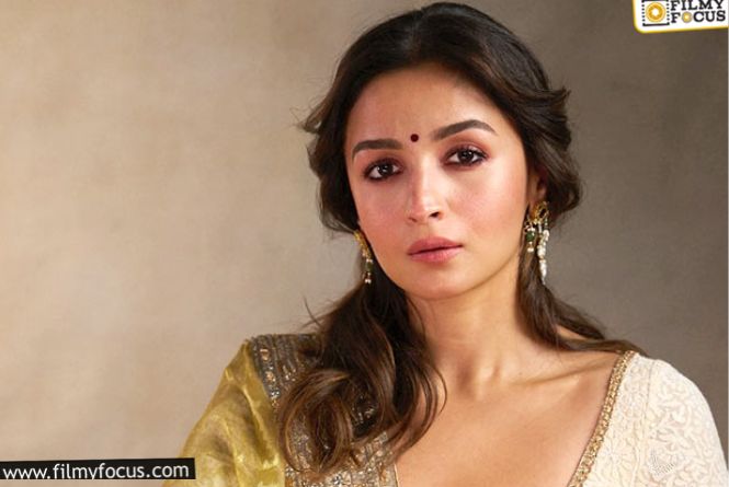 Alia Bhatt: ఉదయాన్నే దానికి దూరంగా ఉండాలనుకుంటా.. కానీ కుదరడం లేదు