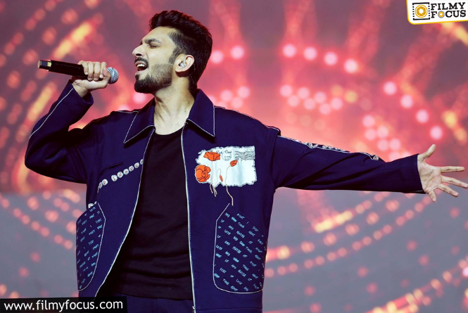 Anirudh : పెళ్లిలో మ్యూజిక్ కొడితే తాంబూలం ఇచ్చి పంపేవారు : అనిరుధ్