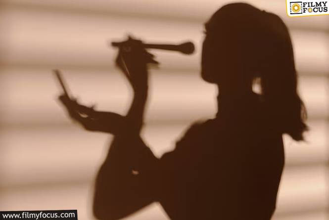 Tollywood: ఎఫైర్ రూమర్స్.. ఆఫర్లు పోతాయేమో అని భయపడుతున్న స్టార్ హీరోయిన్