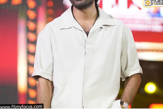 విజయ్‌ దారిలో మరో కోలీవుడ్‌ స్టార్‌ హీరో.. ఆ మాటలకు అర్థం ఇదేనా?